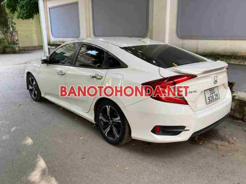 Cần bán xe Honda Civic 1.5L Vtec Turbo năm 2017 màu Trắng cực đẹp