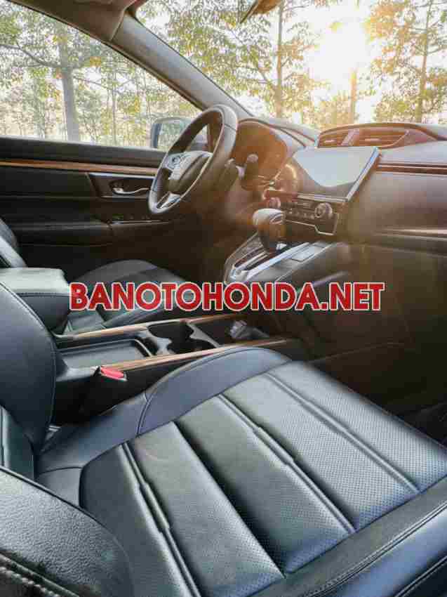 Cần bán xe Honda CRV L màu Trắng 2018