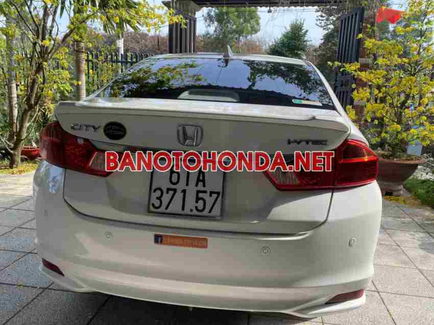 Cần bán gấp xe Honda City 1.5 AT 2017 màu Trắng