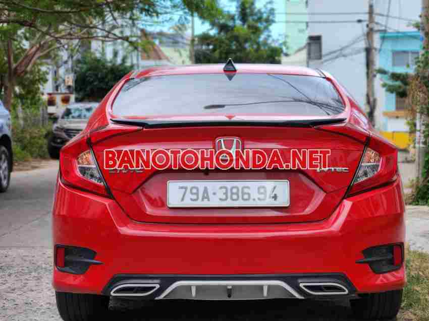 Cần bán xe Honda Civic 1.8 E màu Đỏ 2018