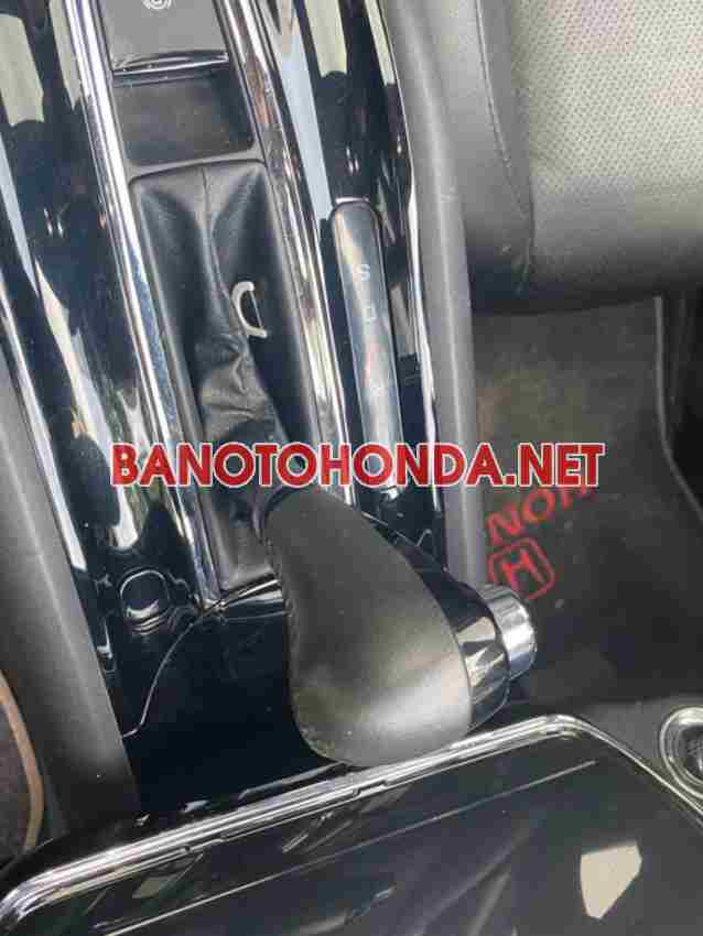 Cần bán gấp Honda HRV L 2018 - Xe đẹp - Giá tốt