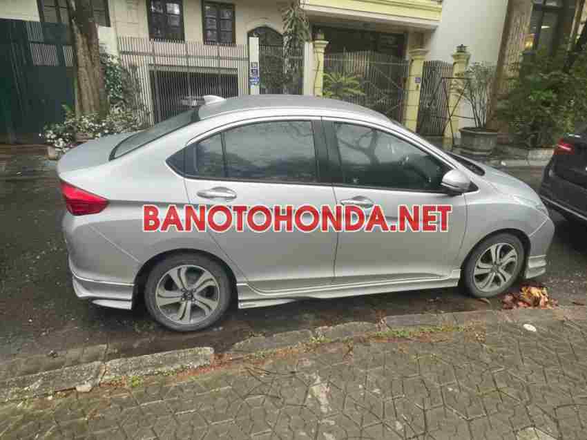 Cần bán gấp xe Honda City 1.5 AT 2016 màu Bạc