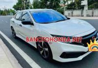 Cần bán gấp xe Honda Civic 1.5L Vtec Turbo 2017 màu Trắng