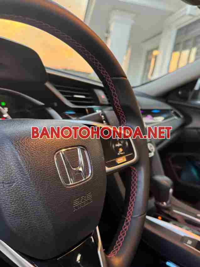 Cần bán gấp Honda Civic RS 1.5 AT năm 2021 giá cực tốt