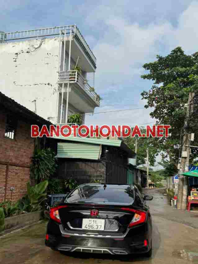 Cần bán gấp Honda Civic 1.5L Vtec Turbo 2017 - Xe đẹp - Giá tốt