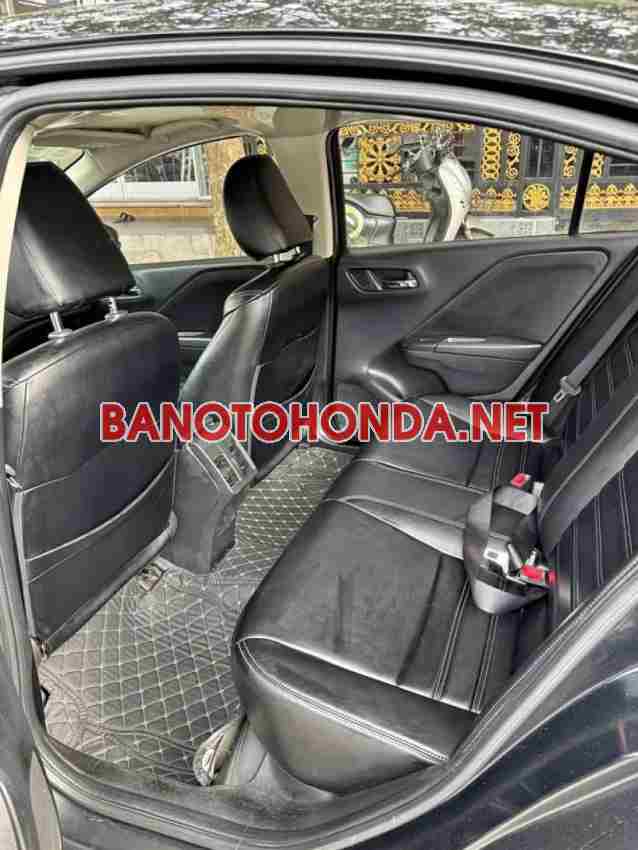 Cần bán gấp Honda City 1.5 AT đời 2017, màu Đen