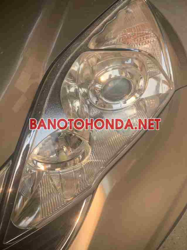 Cần bán gấp xe Honda CRV 2.4 AT 2011 màu Vàng