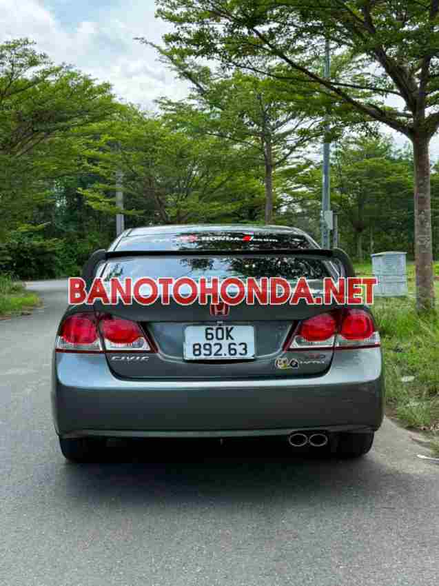 Cần bán gấp xe Honda Civic 2.0 AT 2009 màu Xám